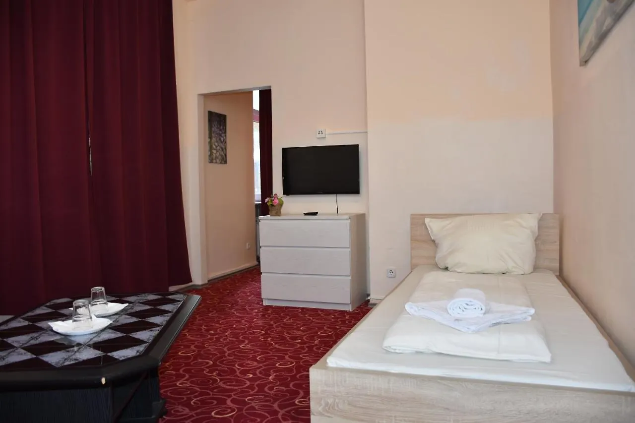 Hotel Schaum Duesseldorf 2*, Dusseldorf
